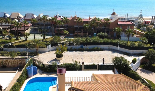 Återförsäljning - Villa -
Torrevieja - Costa Blanca