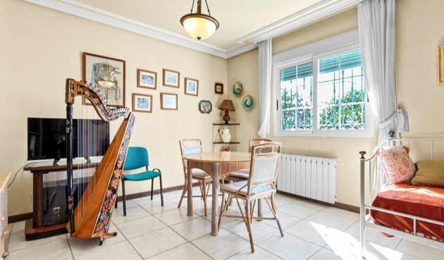 Återförsäljning - Villa -
Torrevieja - Costa Blanca