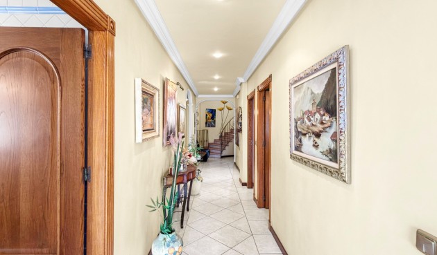 Återförsäljning - Villa -
Torrevieja - Costa Blanca