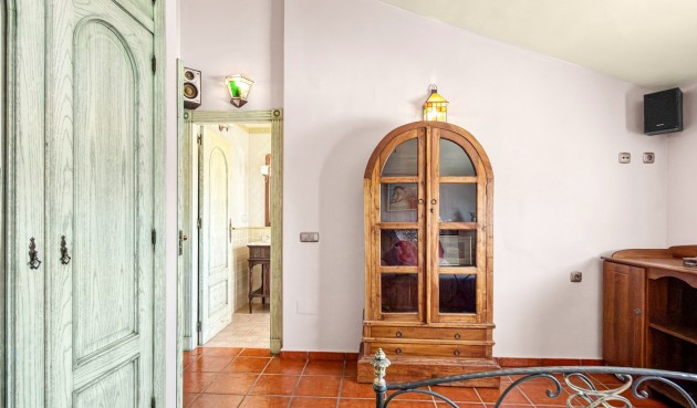 Återförsäljning - Villa -
Torrevieja - Costa Blanca