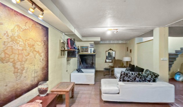 Återförsäljning - Villa -
Torrevieja - Costa Blanca