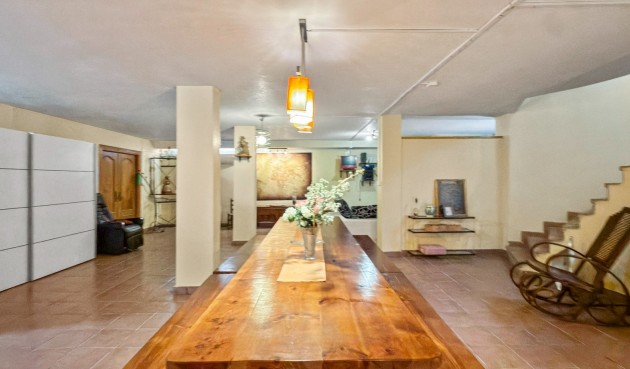 Återförsäljning - Villa -
Torrevieja - Costa Blanca