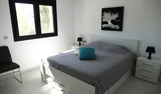 Återförsäljning - Villa -
Benijofar - Costa Blanca