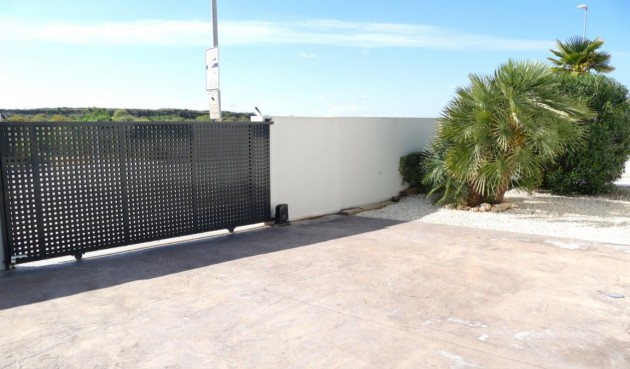 Återförsäljning - Villa -
Benijofar - Costa Blanca