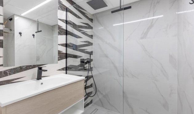 Återförsäljning - Apartment -
Guardamar del Segura - El Raso