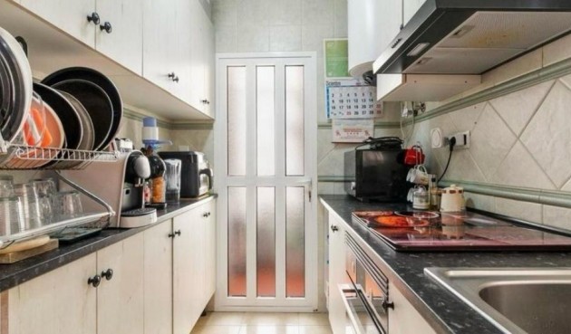 Reventa - Duplex -
San Miguel de Salinas - Las Filipinas