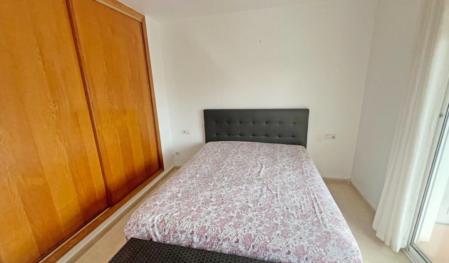 Reventa - Duplex -
San Miguel de Salinas - Las Filipinas