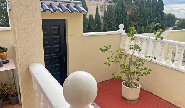 Reventa - Duplex -
San Miguel de Salinas - Las Filipinas