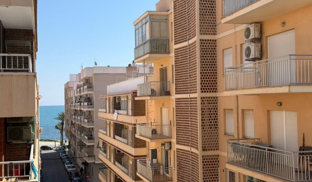 Återförsäljning - Apartment -
Torrevieja - Playa del Cura
