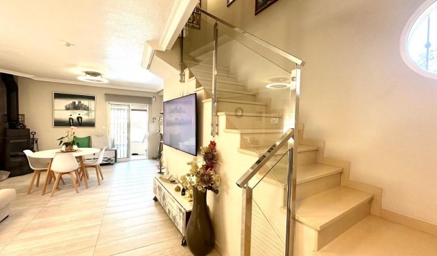 Återförsäljning - Villa -
Orihuela Costa - La Regia