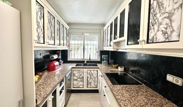 Återförsäljning - Villa -
Orihuela Costa - La Regia