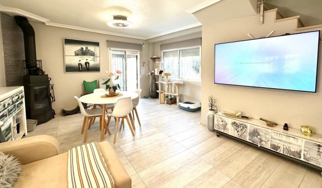 Återförsäljning - Villa -
Orihuela Costa - La Regia