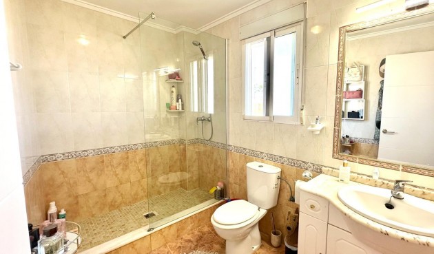 Återförsäljning - Villa -
Orihuela Costa - La Regia