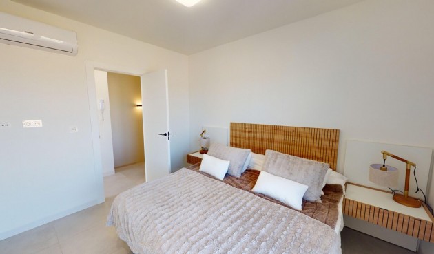 Återförsäljning - Villa -
Roldan - Inland