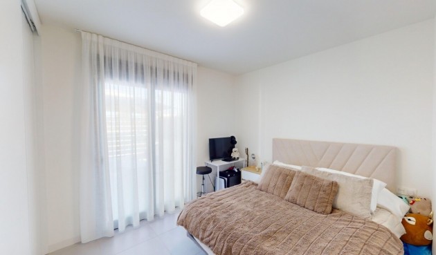 Återförsäljning - Villa -
Roldan - Inland