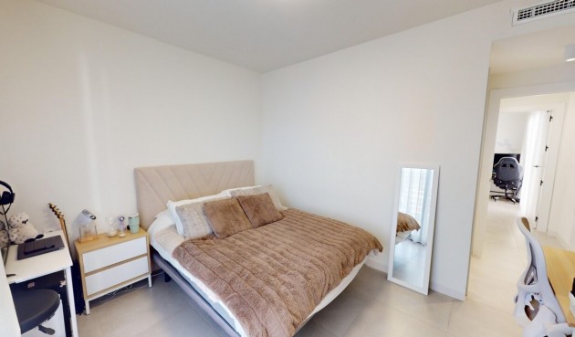 Återförsäljning - Villa -
Roldan - Inland