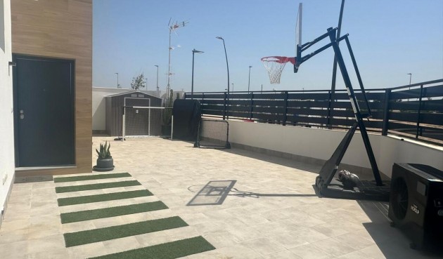 Återförsäljning - Villa -
Roldan - Inland