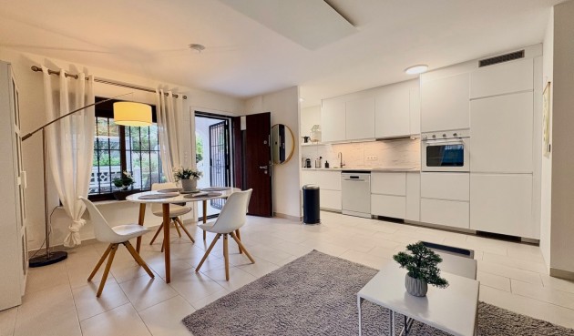 Återförsäljning - Town House -
Orihuela Costa - Costa Blanca