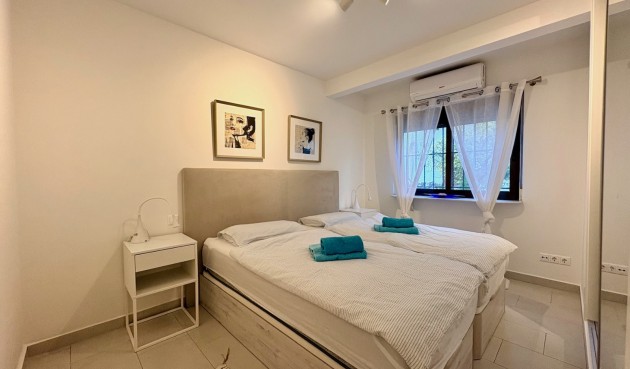 Återförsäljning - Town House -
Orihuela Costa - Costa Blanca