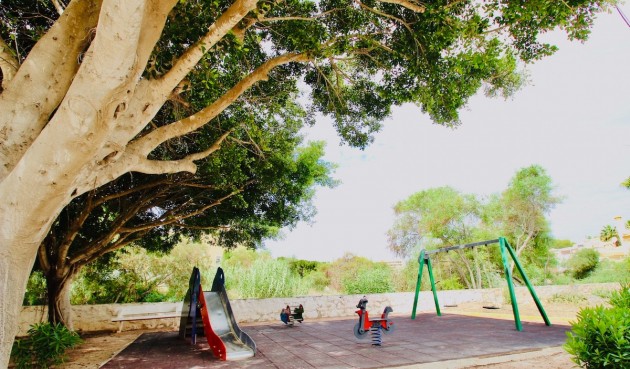 Återförsäljning - Town House -
Orihuela Costa - Costa Blanca