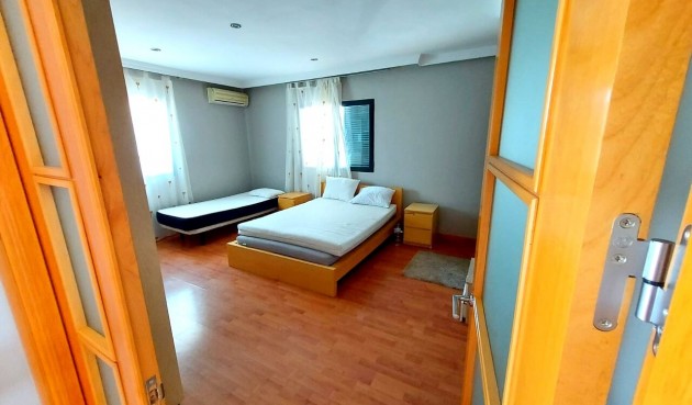 Återförsäljning - Villa -
Murcia - Inland