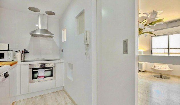 Återförsäljning - Apartment -
Torrevieja - Estacion De Autobuses