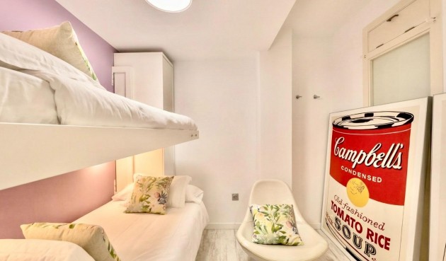 Återförsäljning - Apartment -
Torrevieja - Estacion De Autobuses