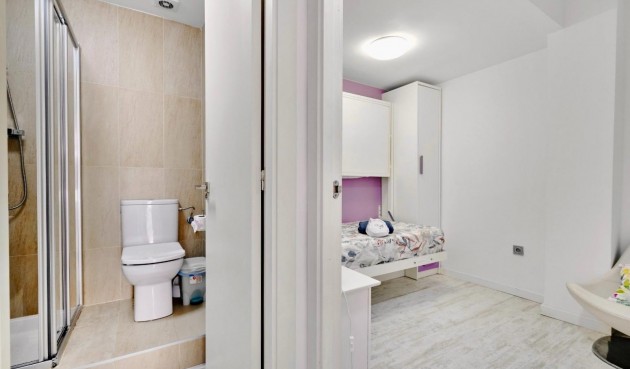 Återförsäljning - Apartment -
Torrevieja - Estacion De Autobuses