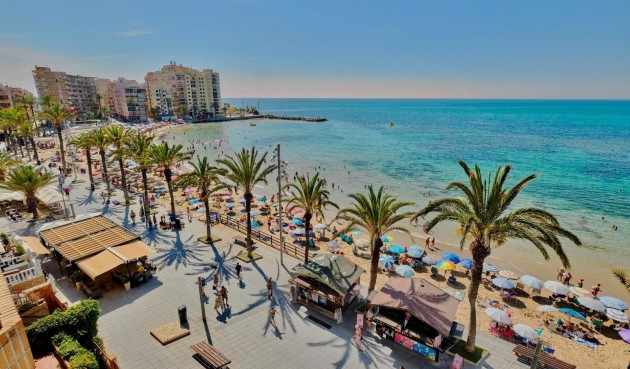 Återförsäljning - Apartment -
Torrevieja - Estacion De Autobuses