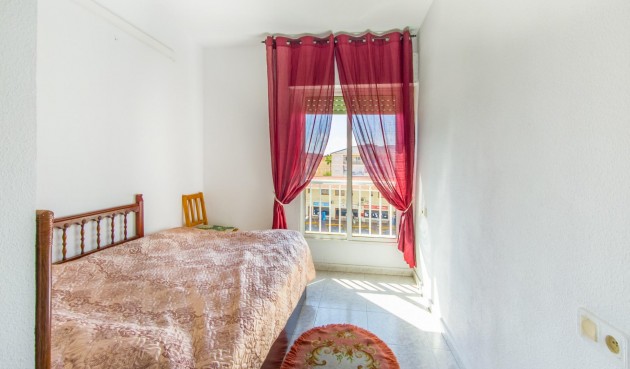 Återförsäljning - Apartment -
Torrevieja - Estacion De Autobuses
