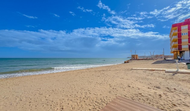Återförsäljning - Apartment -
Torrevieja - La Mata Pueblo