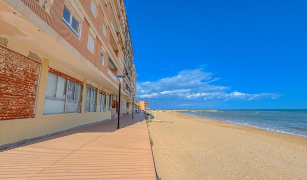 Återförsäljning - Apartment -
Torrevieja - La Mata Pueblo