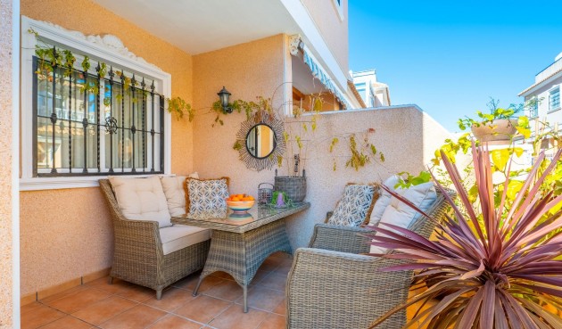 Återförsäljning - Town House -
Orihuela Costa - La Regia