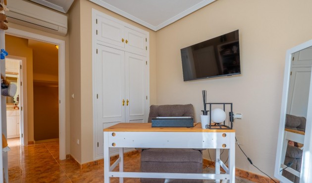 Återförsäljning - Town House -
Orihuela Costa - La Regia