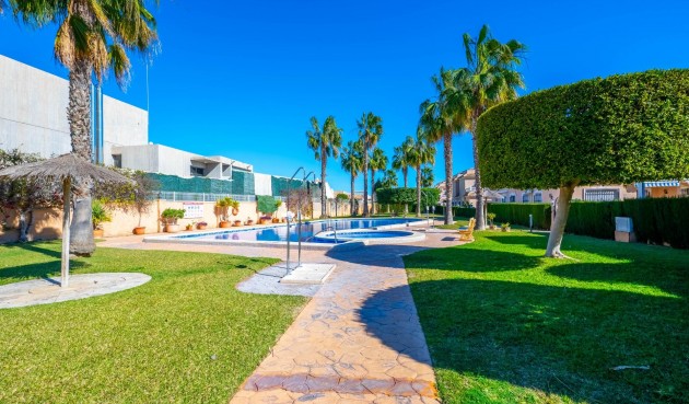 Återförsäljning - Town House -
Orihuela Costa - La Regia