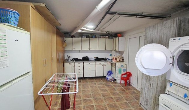 Återförsäljning - Villa -
Formentera del Segura - C- Cooperativa