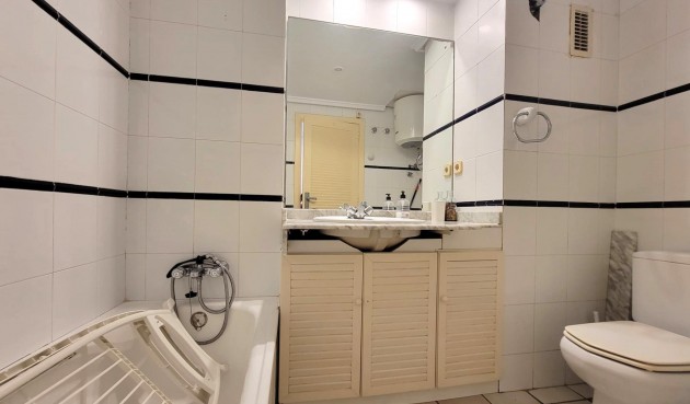 Återförsäljning - Takvåning -
Torrevieja - Playa De La Mata