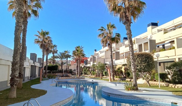 Återförsäljning - Takvåning -
Torrevieja - Playa De La Mata