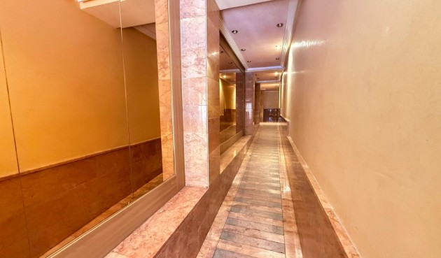 Återförsäljning - Apartment -
Torrevieja - Playa del Cura