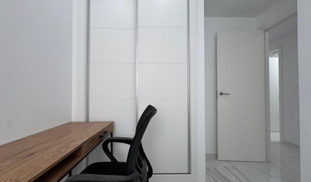 Brukt - Apartment -
Torrevieja