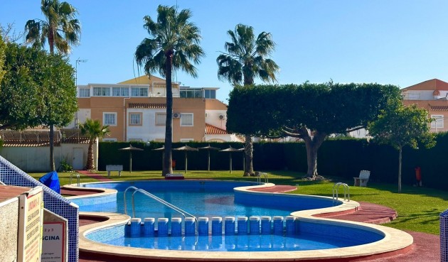 Återförsäljning - Bungalow -
Torrevieja - El Limonar