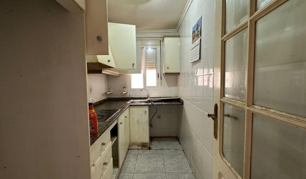 Återförsäljning - Apartment -
Torrevieja - Estacion De Autobuses