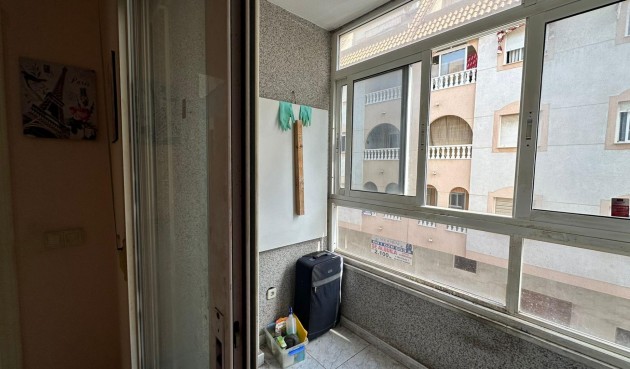 Återförsäljning - Apartment -
Torrevieja - Estacion De Autobuses