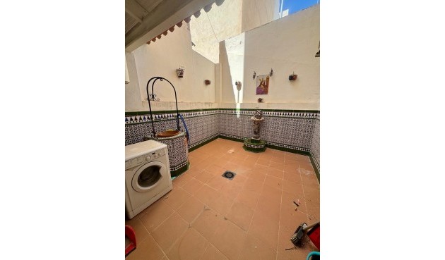 Återförsäljning - Apartment -
Torrevieja - Centro