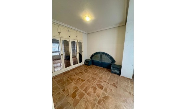 Återförsäljning - Apartment -
Torrevieja - Centro