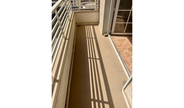 Återförsäljning - Apartment -
Torrevieja - Centro