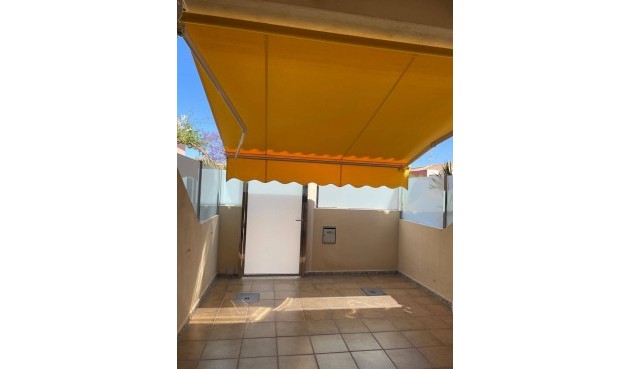 Återförsäljning - Town House -
Santiago de la Ribera - San Blas