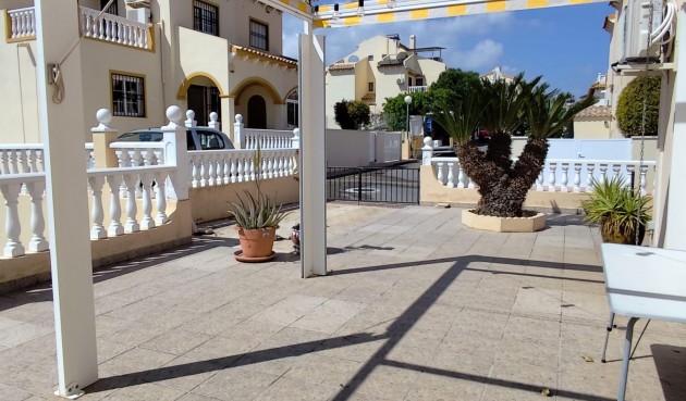 Återförsäljning - Bungalow -
Orihuela - Urbanización Perla Del Mar