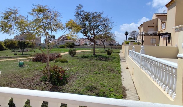 Återförsäljning - Bungalow -
Orihuela - Urbanización Perla Del Mar