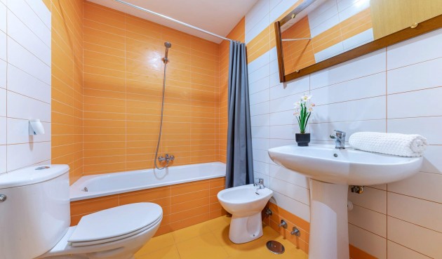 Brukt - Apartment -
Alicante - Carolinas Bajas